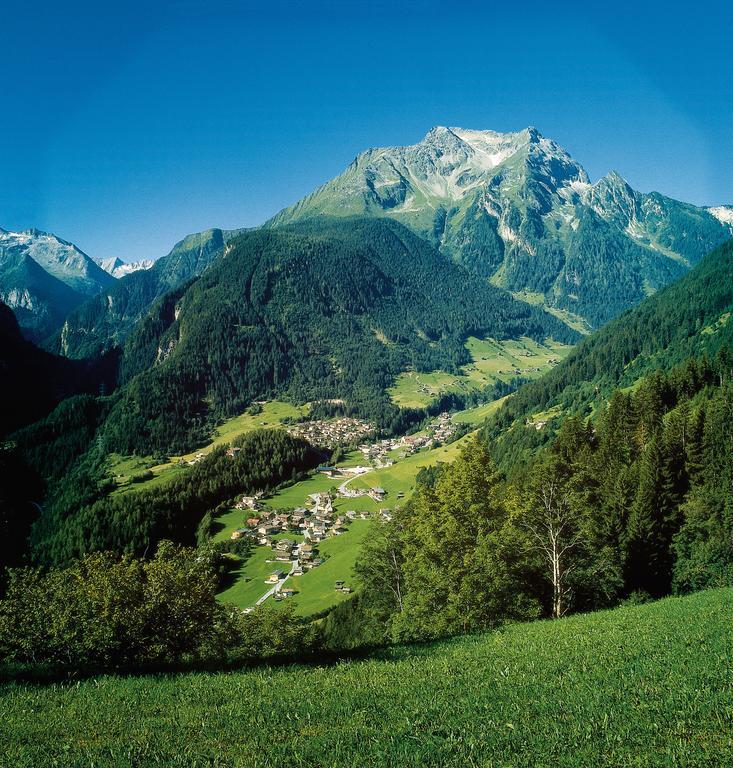 Gaestehaus Pirker ฟิงเคนแบร์ก ภายนอก รูปภาพ