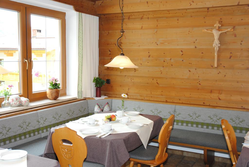 Gaestehaus Pirker ฟิงเคนแบร์ก ภายนอก รูปภาพ