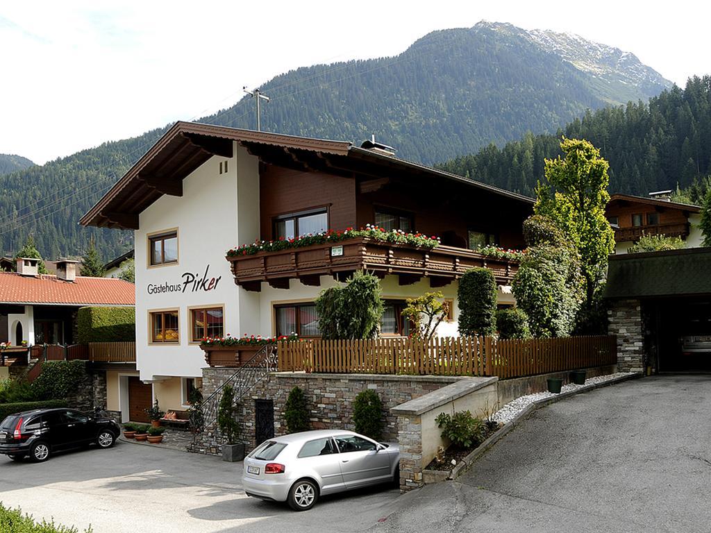 Gaestehaus Pirker ฟิงเคนแบร์ก ภายนอก รูปภาพ