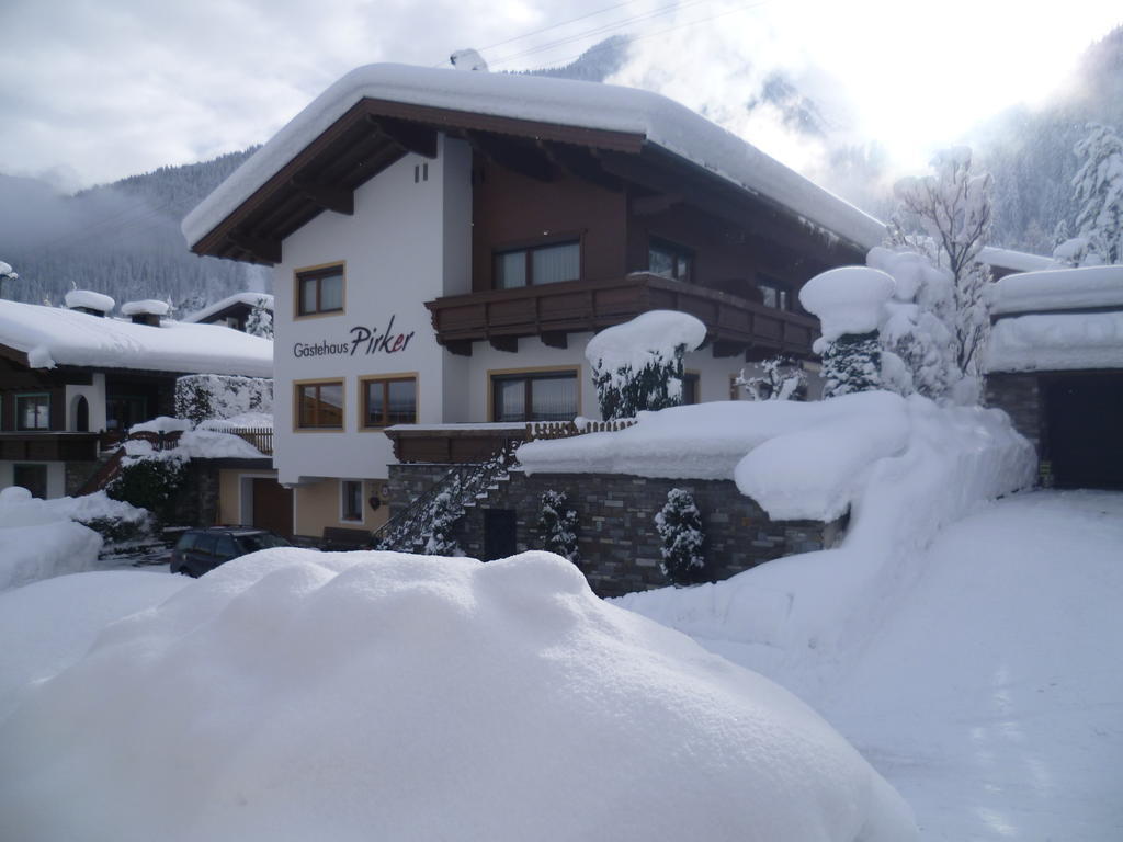 Gaestehaus Pirker ฟิงเคนแบร์ก ภายนอก รูปภาพ