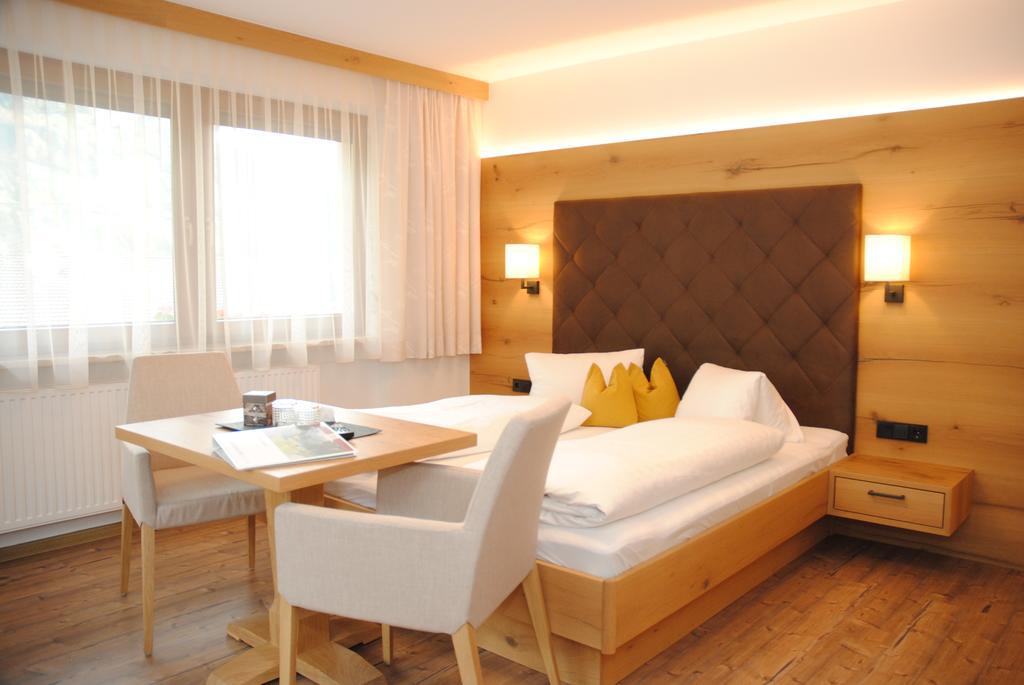 Gaestehaus Pirker ฟิงเคนแบร์ก ภายนอก รูปภาพ