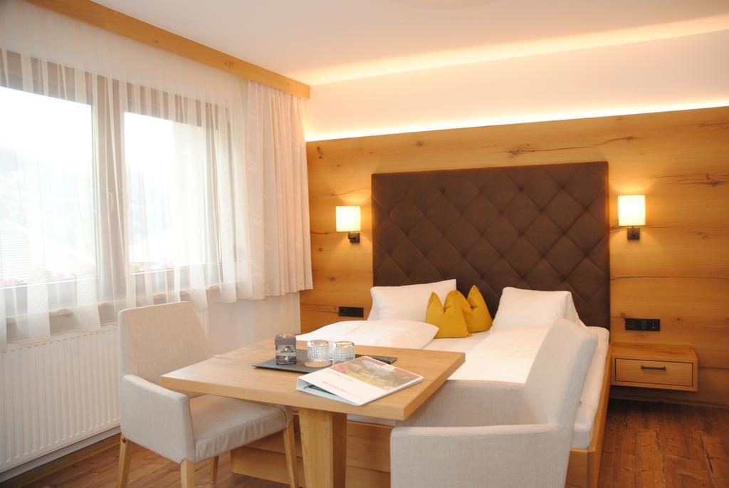 Gaestehaus Pirker ฟิงเคนแบร์ก ภายนอก รูปภาพ